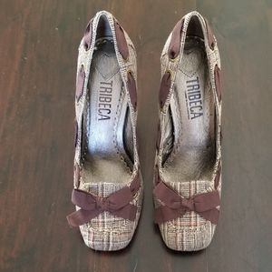 TRIBECA by KENNETH COLE - "Rain-Bow" Brown Plaid Pumps - Size 7